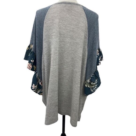 She &sky  3/4 flowing sleeves  , knot in the front size XL - Picture 8 of 10